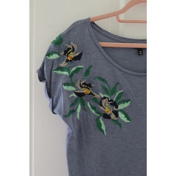 Women's Size Medium Hannah Lightweight Flowers Blue - Picture 3 of 6